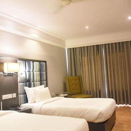 Hotel Accord Premier Raigarh Exterior photo